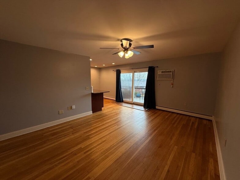 Primary Photo - 1016 W Baltimore Pike