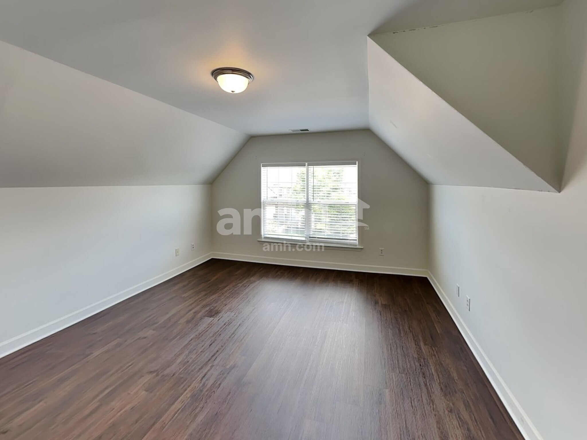 Building Photo - 2043 Keene Cir