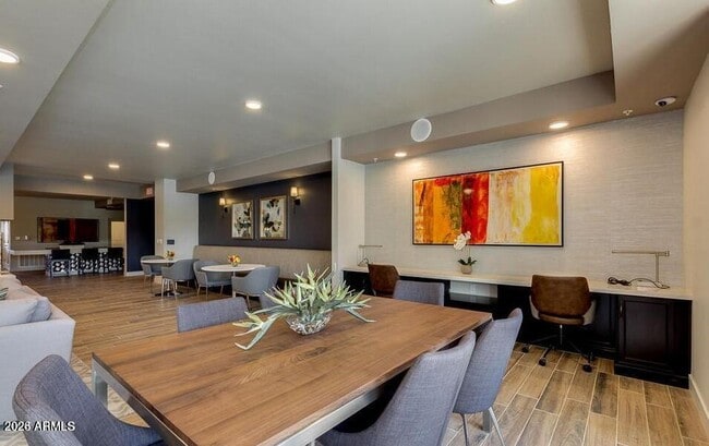 Building Photo - 2511 W Queen Creek Rd