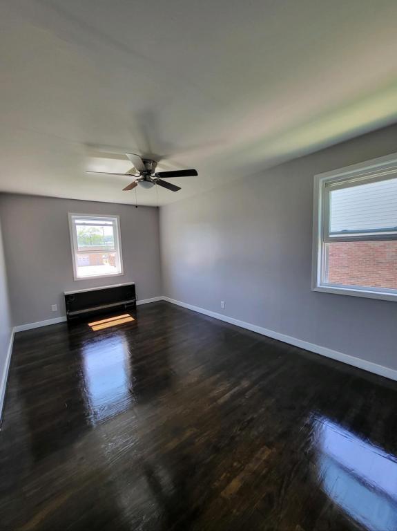 Building Photo - 1059 Midland Ave