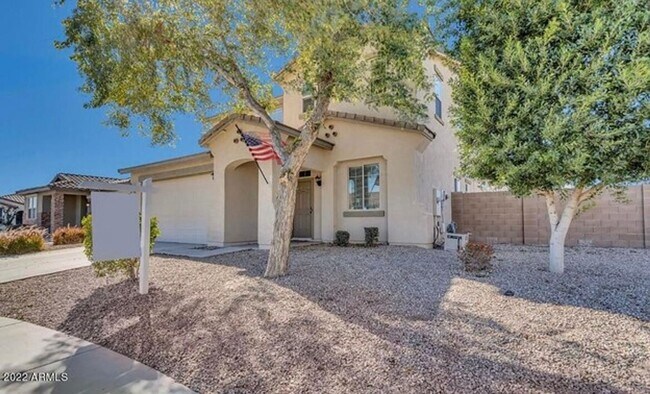 Building Photo - 5 Bedroom, 3 Bath Home with $500 YOUR FIRS...