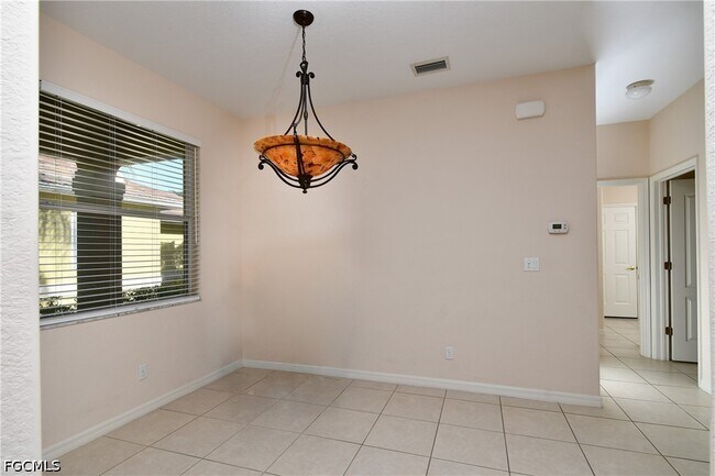 Building Photo - 4808 Fairloop Run