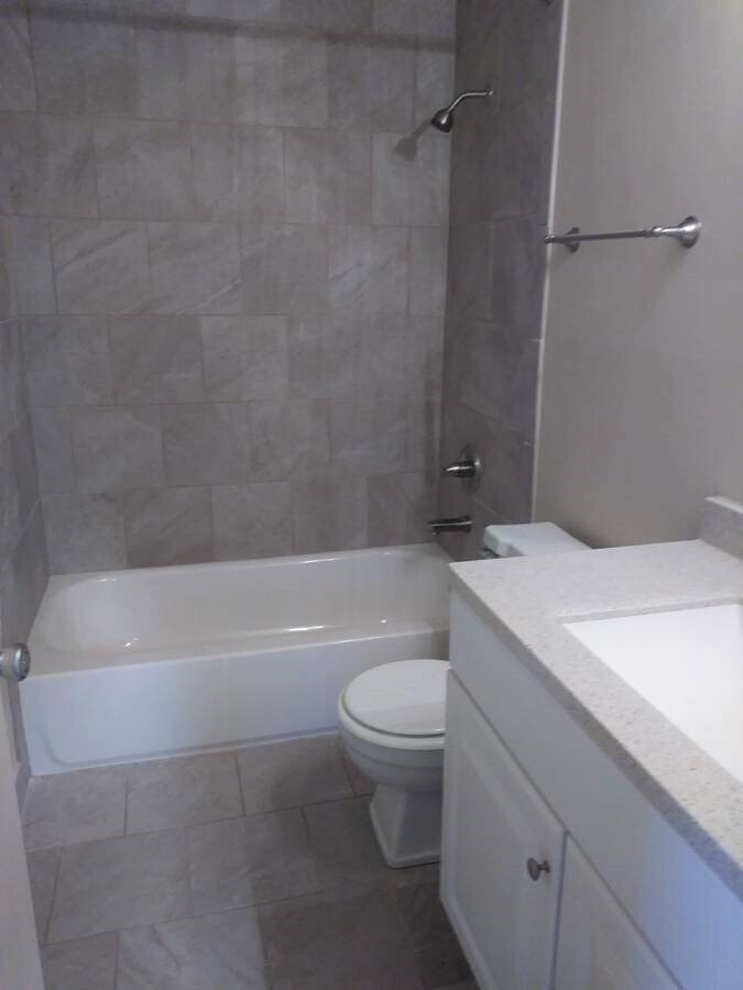 Building Photo - Locust Grove Apartments