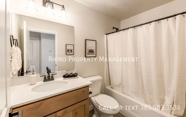 Building Photo - 593 S 1020 W