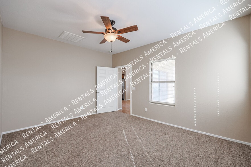 Building Photo - 17033 W Sonora St