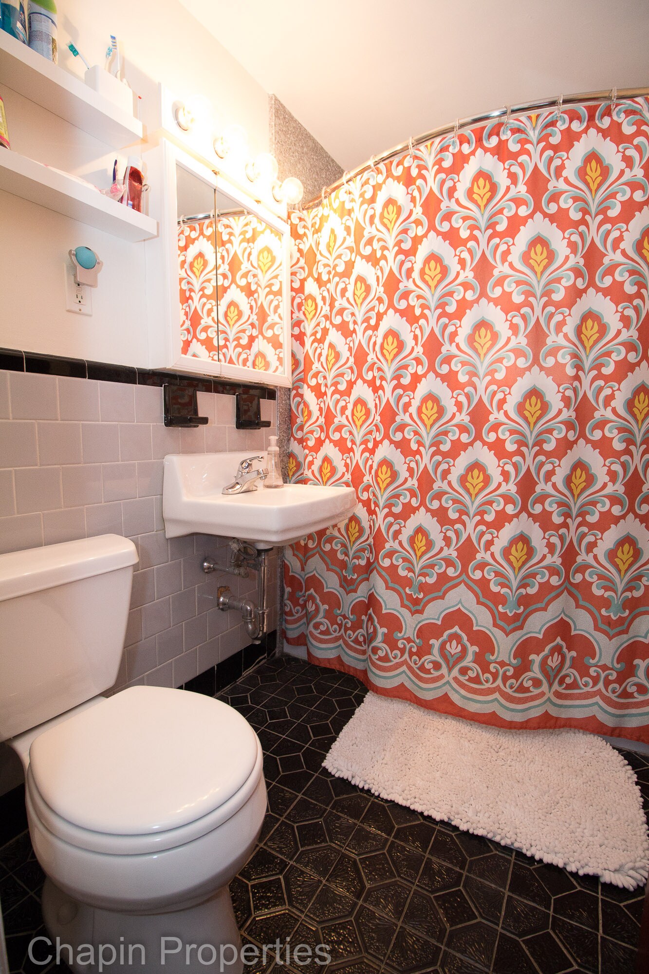 Building Photo - 91 Chestnut St