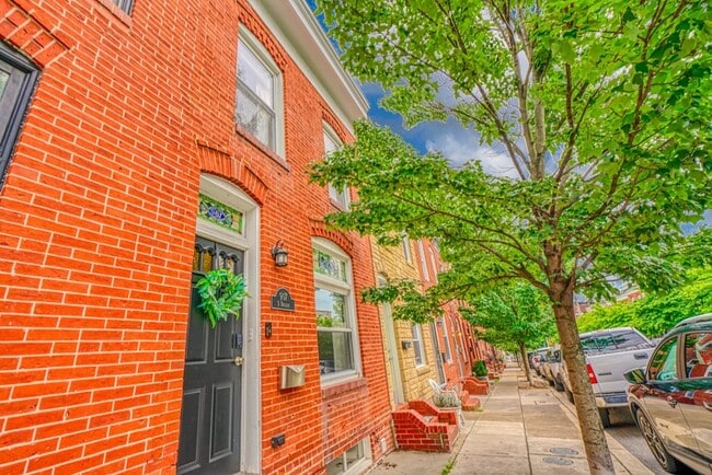 Primary Photo - 907 S Bouldin St