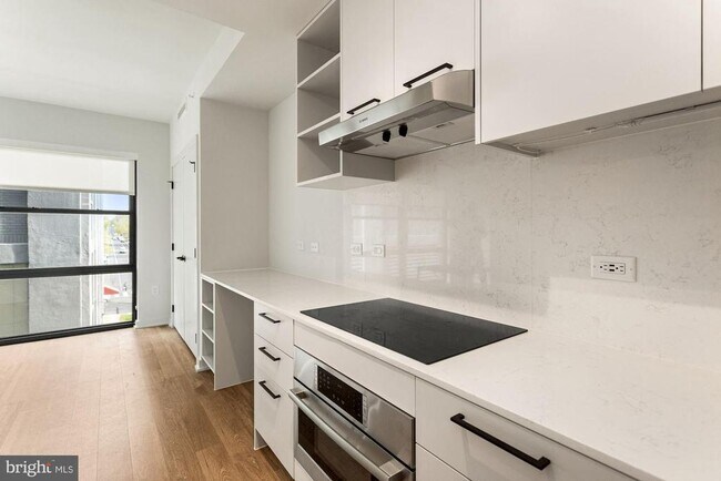Building Photo - 1625 Eckington Pl NE