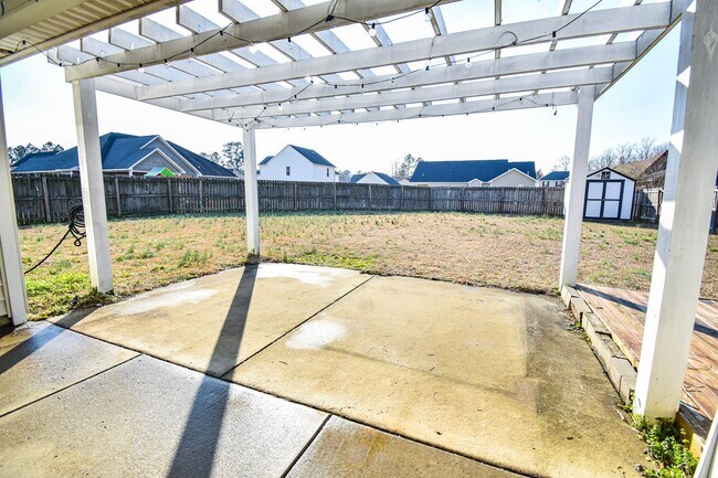 Building Photo - Coming Soon-4 Bedroom 2 Bathroom, Small Pets Considered