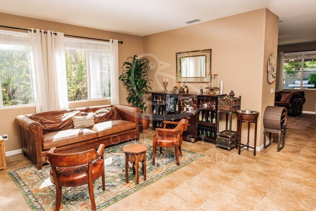 Building Photo - Spacious Home in the Lincoln Crossing Community, walking distance to Lincoln Crossing Elementary