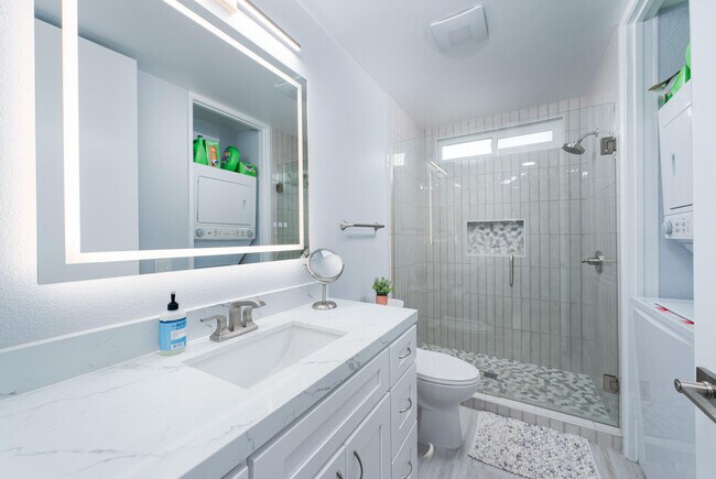 Building Photo - 67499 Toltec Ct