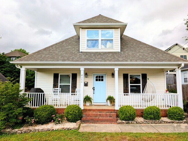 Building Photo - 422 Katonah Ave