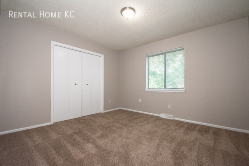 Building Photo - 8533 Goddard-