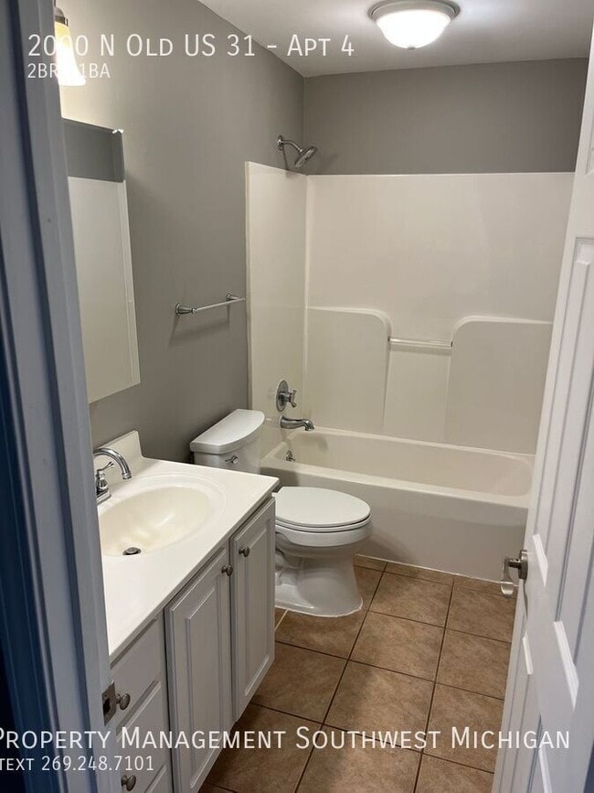 Building Photo - 2000 US-31