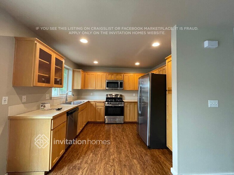 Building Photo - 9513 10th Ave Ct E