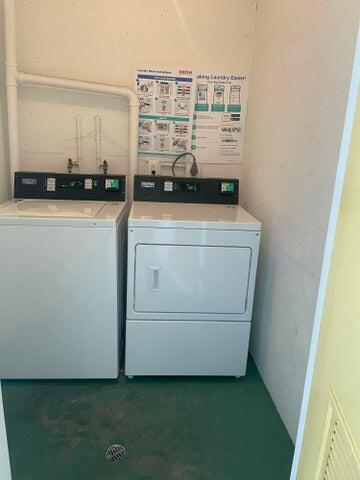 Building Photo - 1225 NW 21st St