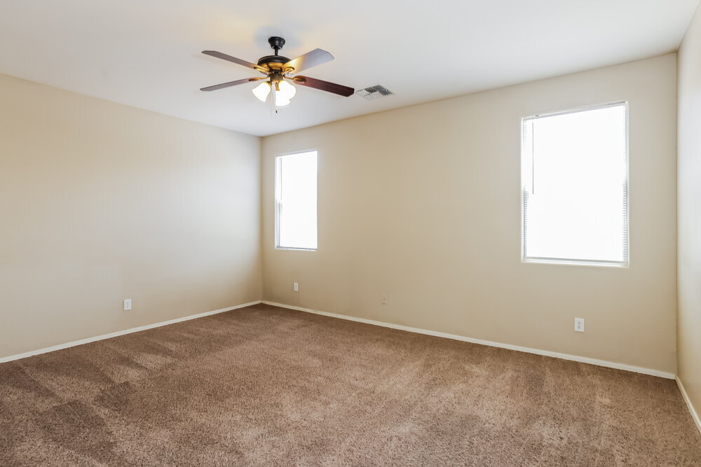 Building Photo - 7117 W Sophie Ln