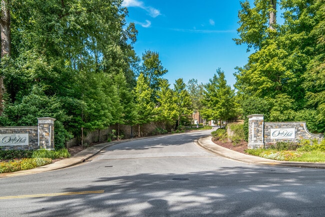 Building Photo - This 3 BR/2.5 BA Oak Hill Townhome Should Satisfy Your Standards!!!