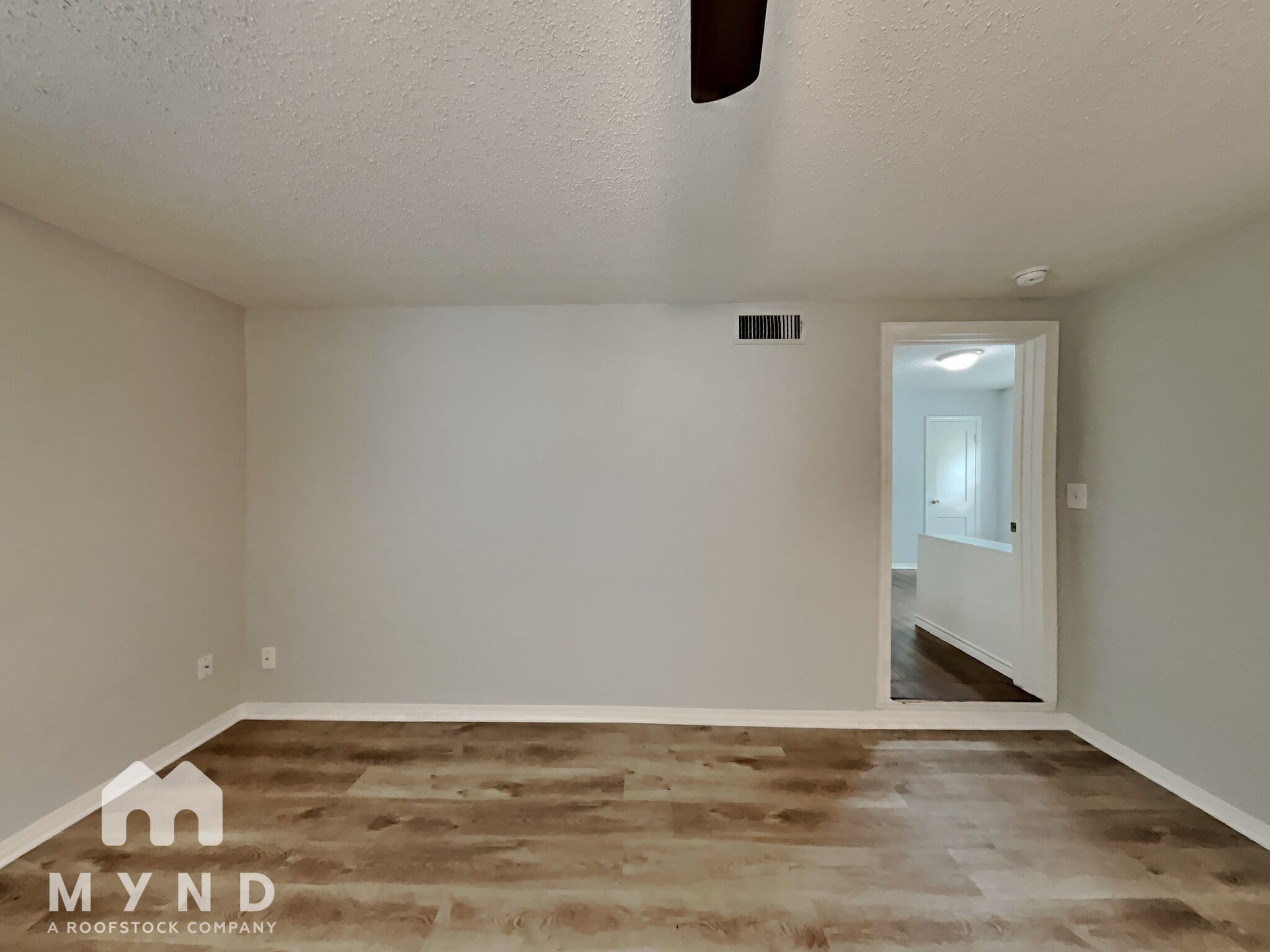 Building Photo - 5517 Thomas Ln