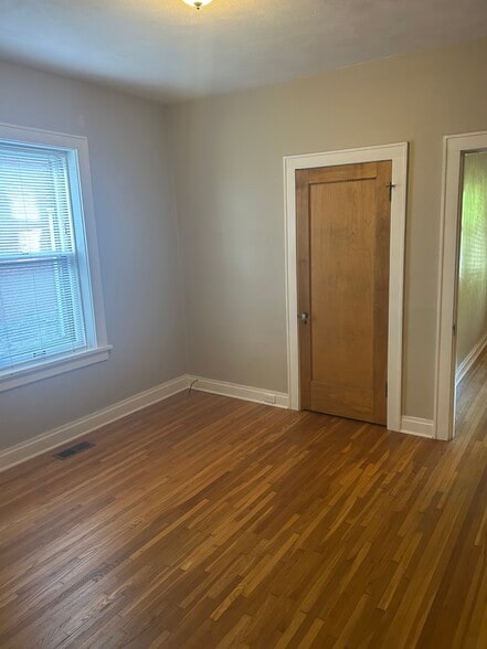 Bedroom (1) - 3662 Wilmington Ave