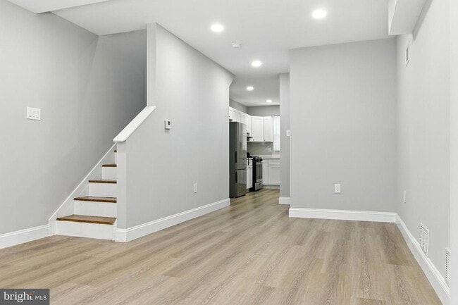 Building Photo - 1722 S Mole St