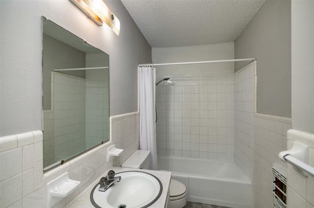 Building Photo - 502 Brown St