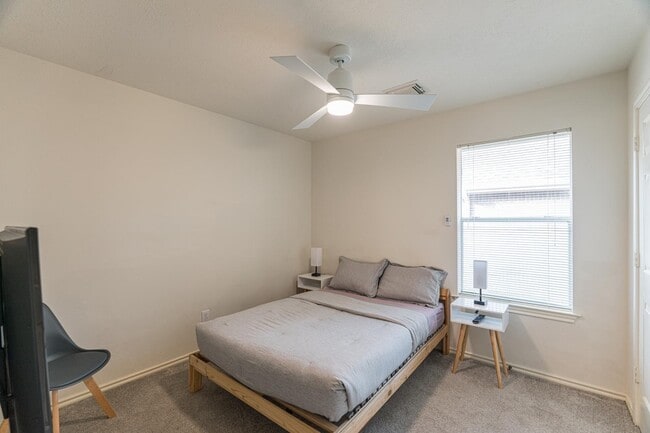 Building Photo - 46 S Wynnoak Cir