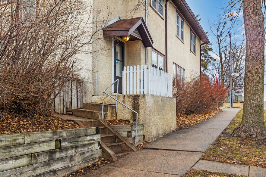 Side entrance - 616 37th Ave NE