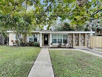 Building Photo - 1309 Tyrone Blvd N
