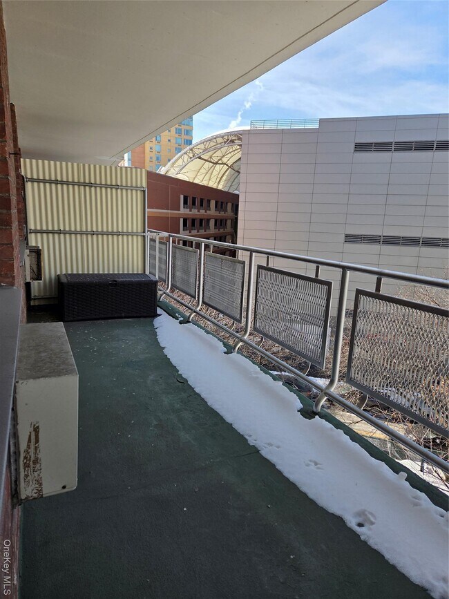 Building Photo - 61-25 97th St