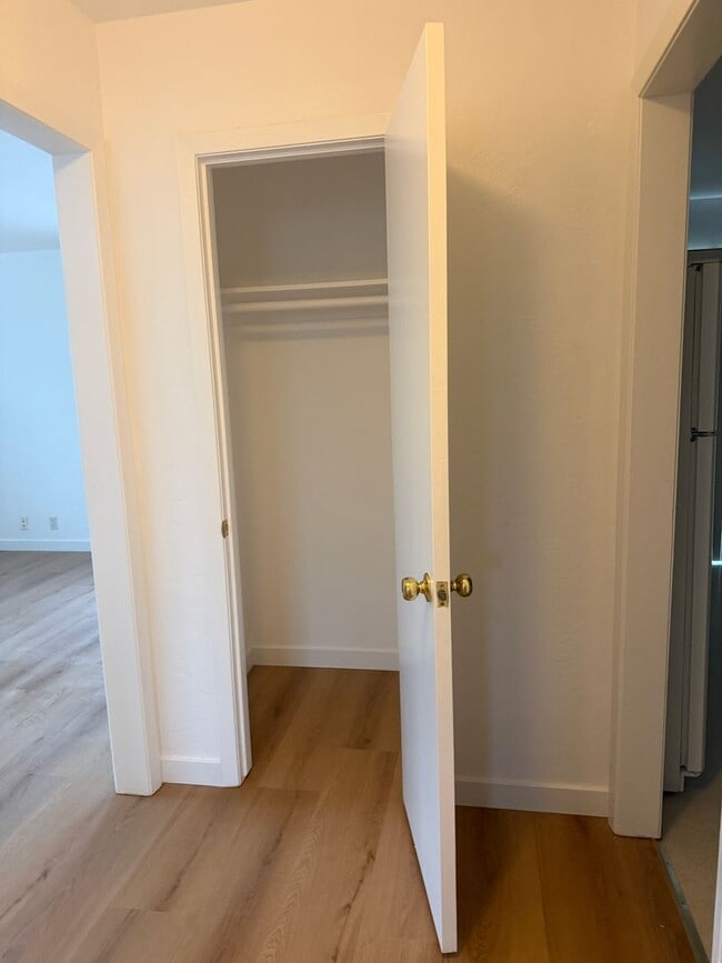 Building Photo - Campbell Charmer- 2 Bedroom 1 Bath Duplex with Garage