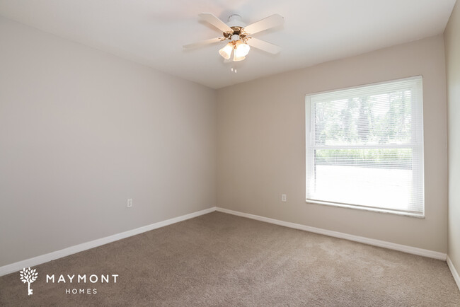 Building Photo - Charming 2 Bedroom, 2 Bath Home