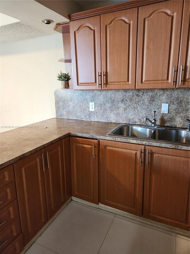 Building Photo - 2055 SW 122nd Ave