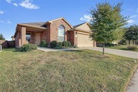 Building Photo - 713 Gin Lake Trl