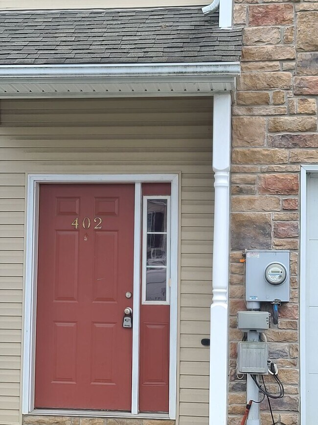 Building Photo - 3 Bedroom Townhome for Rent in Waynesboro