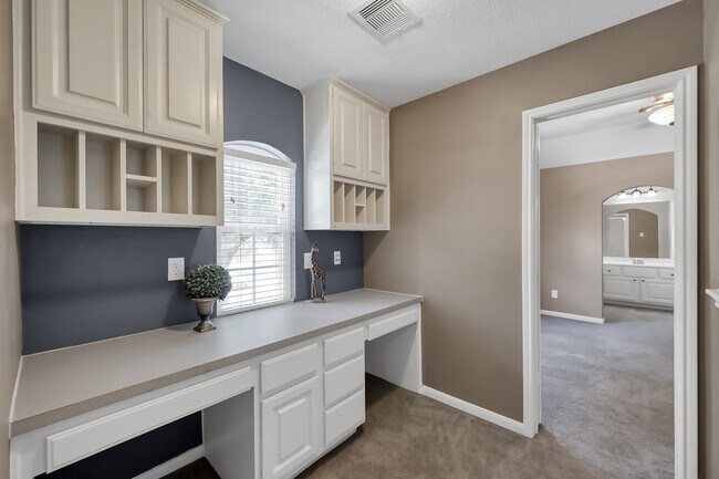 Building Photo - 4774 W Fork Blvd