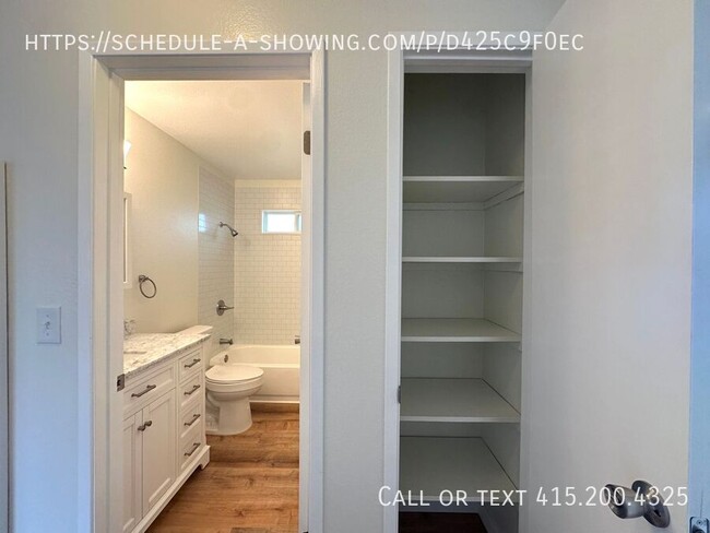 Building Photo - 102 E Bernal Dr