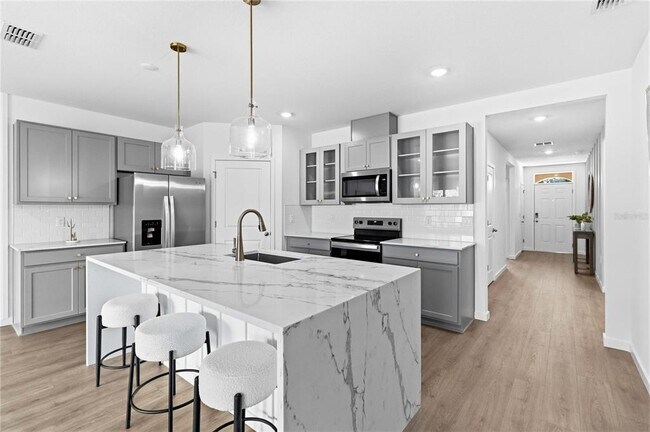 Building Photo - 1041 Champion Ridge Dr