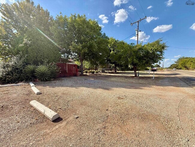 Building Photo - 5768 FM 1206