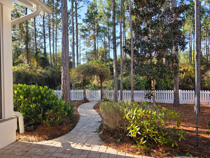 Building Photo - 309 Jack Knife Drive