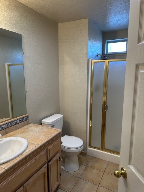 Building Photo - Modesto 5 Bedroom 3 Bathroom with a Pool