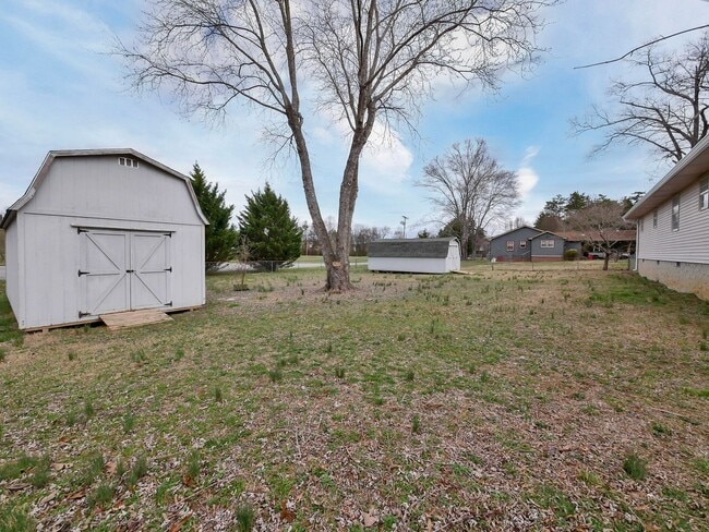 Building Photo - New Construction 3 bed, 2 bath house for rent