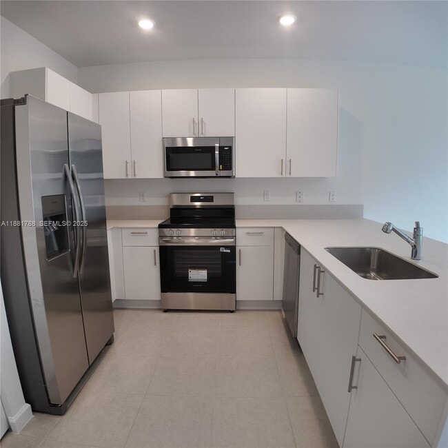 Building Photo - 35761 SW 178th Ct