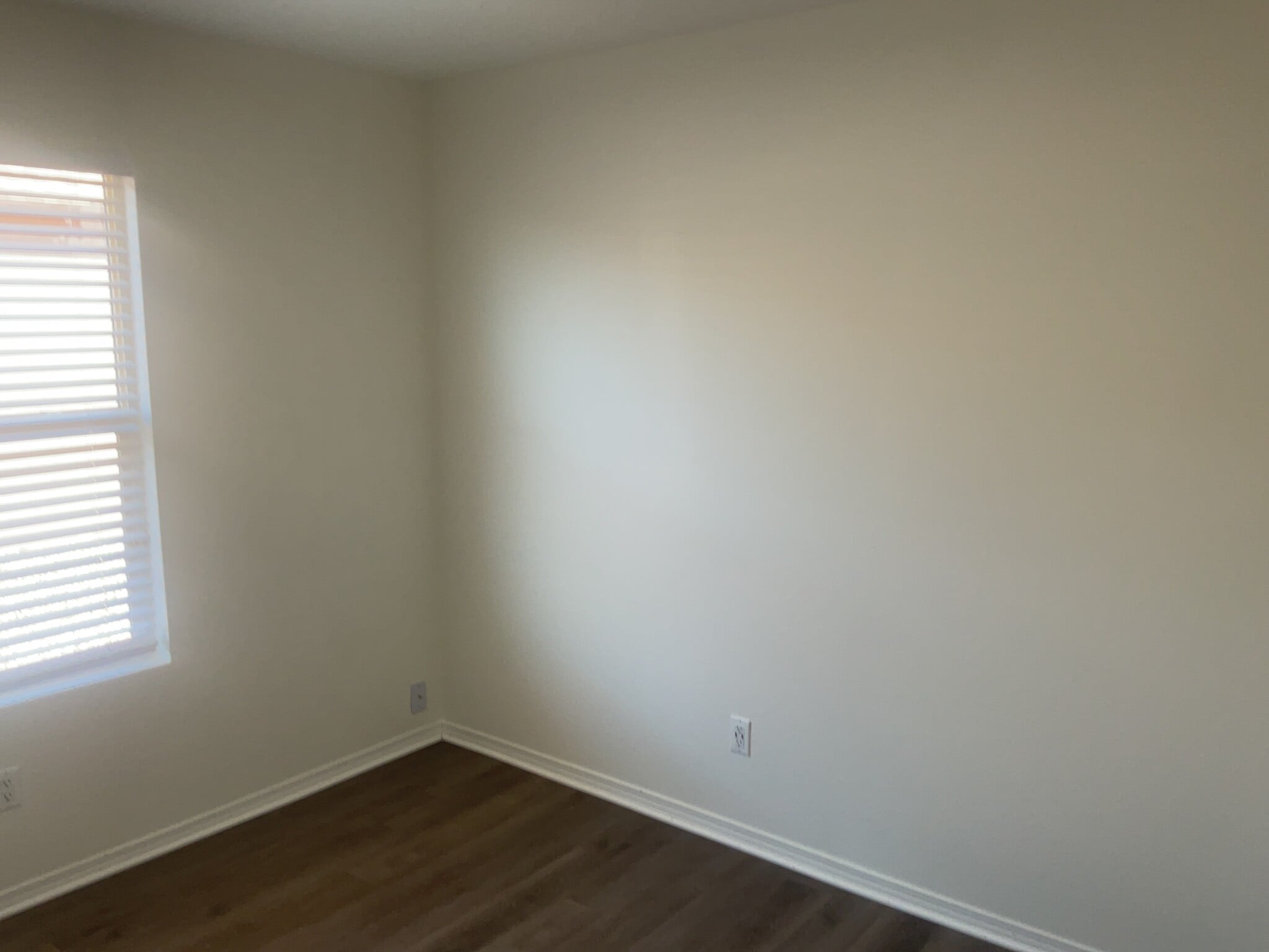 Building Photo - 1008 Desert Paintbrush Loop