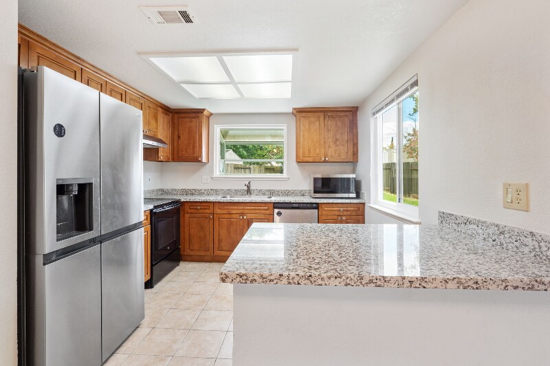 Building Photo - 4917 Aizenberg Cir