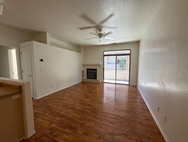 Building Photo - Price Reduced 2 Bedroom 2 Bath Contact Pro...