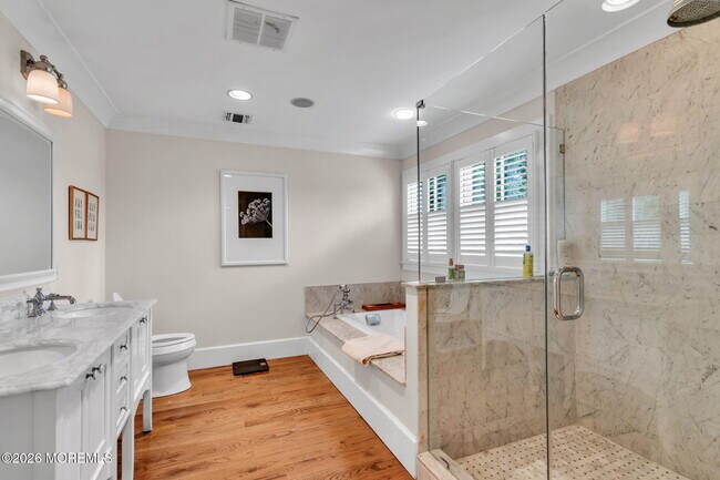 Building Photo - 513 Morris Ave