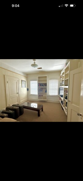 Building Photo - 244 Payne St