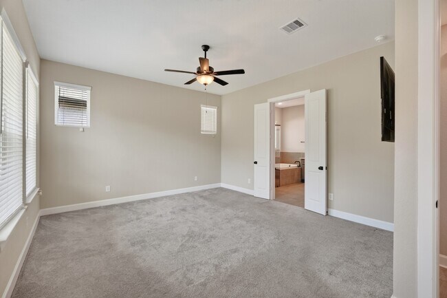 Building Photo - 231 Painters Ridge Ct