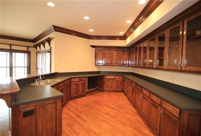 Building Photo - 2737 Tarva Pl